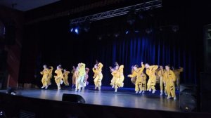 Танец «Меня так тянет хулиганить» на зимнем отчетном концерте Tropicana Dance 2024