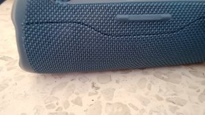 как снять защитную сетку с колонки JBL Flip 5 и JBL Flip 6