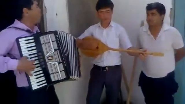 Аман Боранбаев Куаныш Спанов - кызыл көйлек әнін Автор