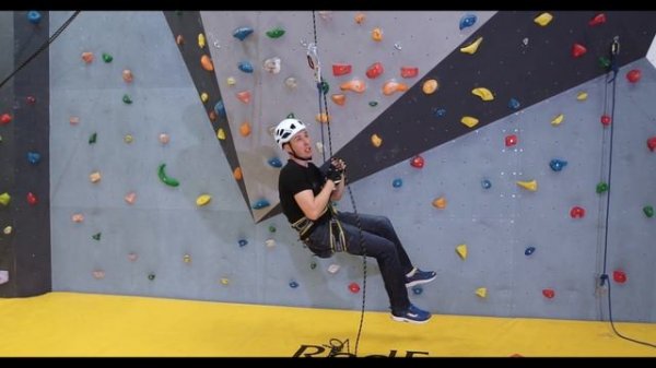 Использование снаряжения на технических этапах гонки Red Fox Adventure Race