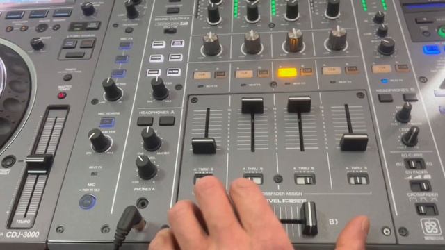 В гостях у Pioneer Dj Алматы.