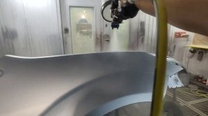 SATA 5500 1.3 I . Этот краскапульт которым нужно просто махат
