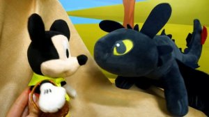 Дракон Беззубик – новый друг мышонка? Видео для детей про мягкие игрушки Микки Маус