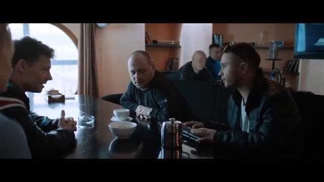 ЭЛАСТИКО ДВЕНАДЦАТЫЙ ИГРОК смотреть онлайн