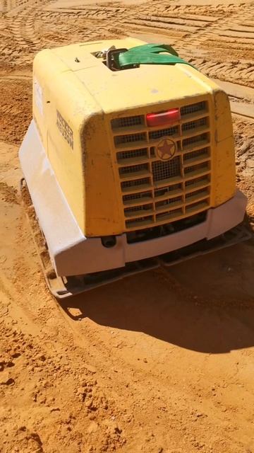 Wacker Neuson виброплита с пультом управления #shorts