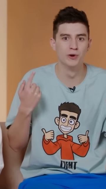 КЛОУН А4 БЕЗ ГРИМА! КТО ТАКОЙ КЛОУН А4? СЛИВ КЛОУНА А4 БЕЗ ГРИМА! НАСТОЯЩЕЕ ЛИЦО КЛОУН А4! #а4 #вре смотреть онлайн
