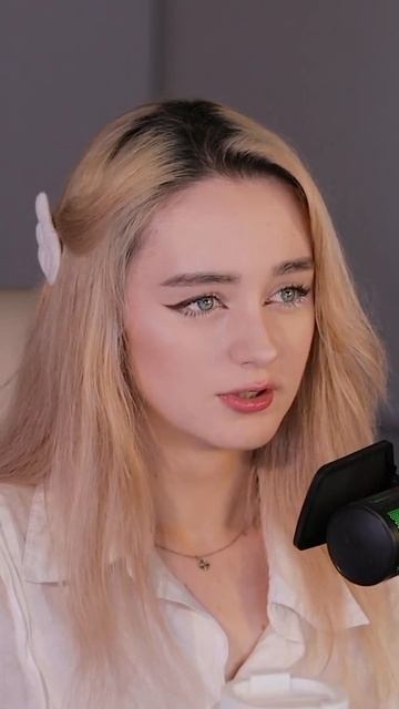 Находка?) #sinicawho #ori #twitch #komaddor #Just_v4sya смотреть онлайн