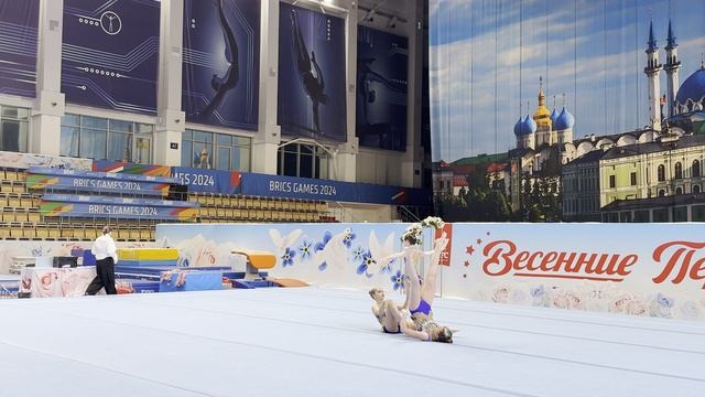 ЖГ 3 спортивный,  Флоря Виктория -  Максимова Александра - Кулинич Мария, Балансовое упражнение