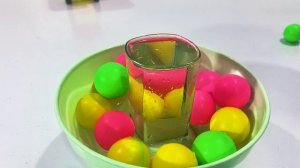 Шарики - Цветные шарики в воде