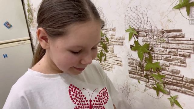 ЛАВАШ С ТВОРОГОМ И ЗЕЛЕНЬЮ смотреть онлайн