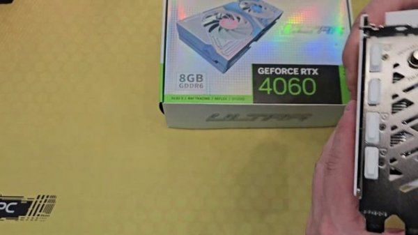 DUO OC: Как COLORFUL сделала компактную карту холодной