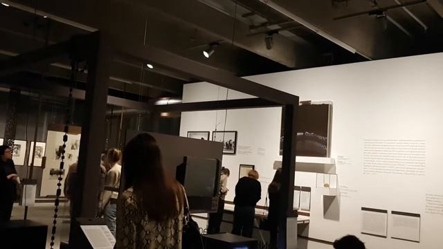 Выставка "Секретики..." в "Гараже" смотреть онлайн