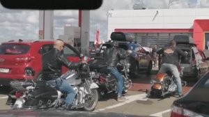 2021 г ПО ТУ СТОРОНУ КРЫМСКОГО МОСТА *  ХАРЛЕЙ ДЕВИДСОН * ГОРШОК НА ГОЛОВЕ