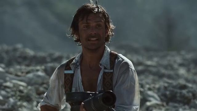 "Пакостник, ублюдок, недоросль, а ну брось свою игрушку!" (х/ф "Свой среди чужих...") смотреть онлайн