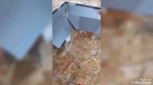 Как загнуть капельник на углу вальмовой кровли сохран