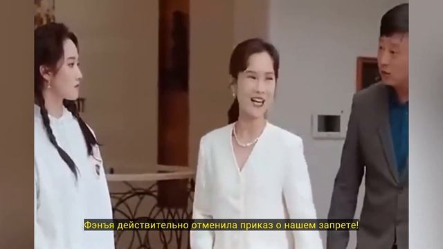 Через 5 лет генеральный директор в шоке увидев троих д