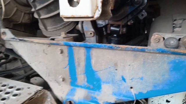 Ставлю подушки на кабину DAF 95 вместо пружин! Майский ре