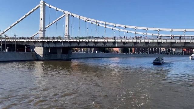 Речная прогулка по Москва реке смотреть онлайн