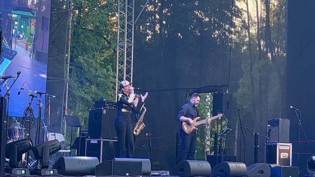 🎸 смотреть онлайн