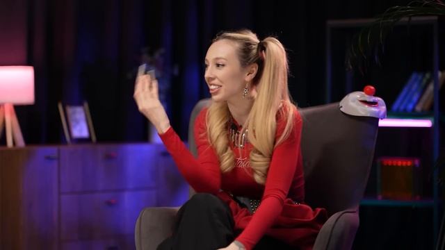 ФРОСЯ Vs ХЕЙТЕРЫ* ХАЙП на МИА БОЙКЕ! Часть 2