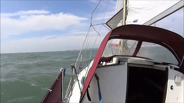 путешествие на яхте в одиночку.3 смотреть онлайн