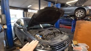 Сколько стоит заменить масло в двигателе и в АКПП  Volkswa