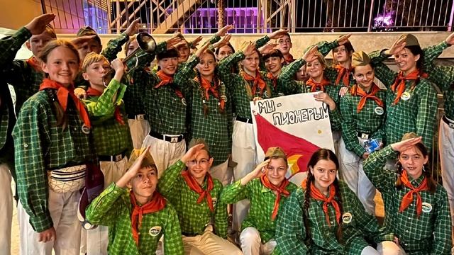 Хрустальный Привет! смотреть онлайн