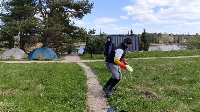 1. Соревнования по диск-гольфу 1-4 мая 2025г. Тренировка с наставником .День 1 ,часть 1 смотреть онлайн