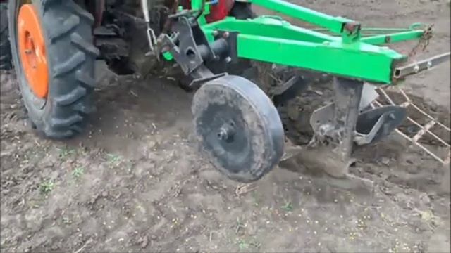 Приорювання кукурудзи мінітрактором шіфенг 244 , плуго?