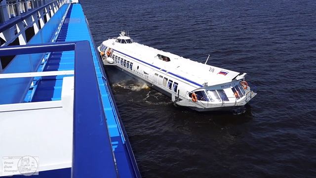 Скоростной Метеор 218 на Волге в Тутаеве