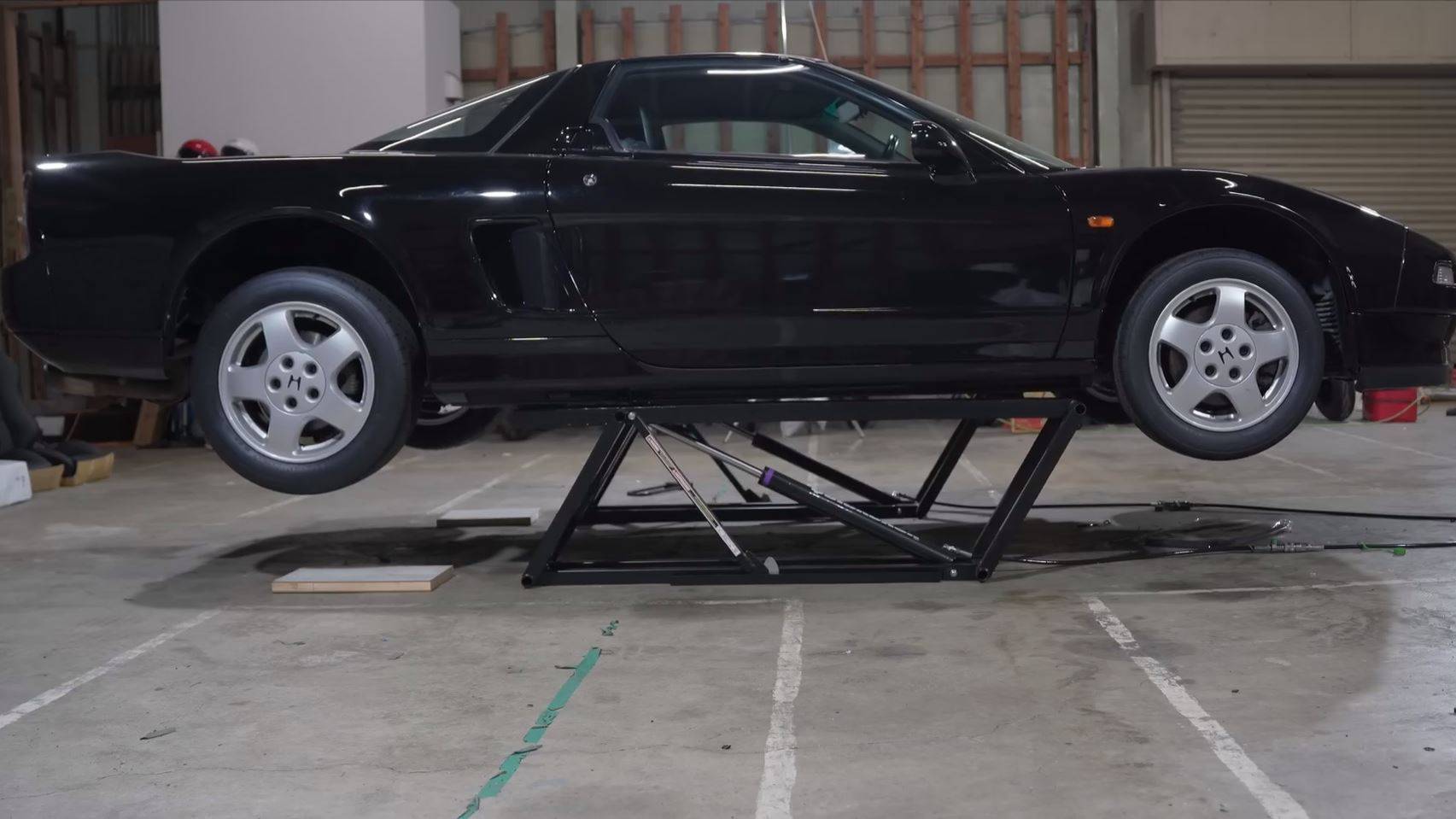 Замена радиатора охлаждения на Хонде NSX