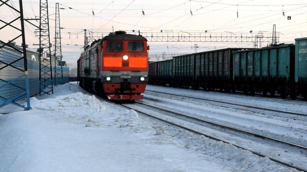 Тепловоз 2ТЭ10М-2360