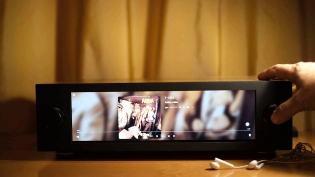 Сетевой стример Hi-Res в стойку 43 см смотреть онлайн