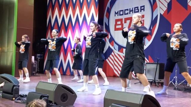 День города! Танец в черном