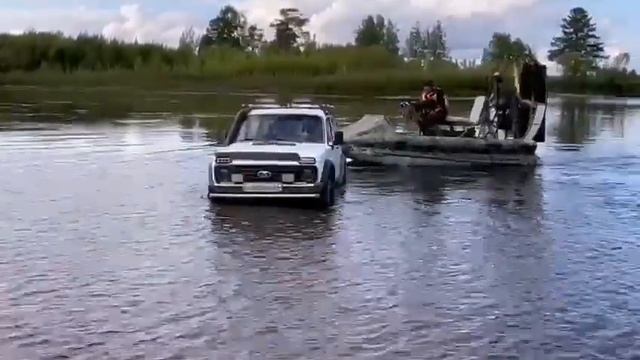 Аэролодка. спуск на воду с прицепа