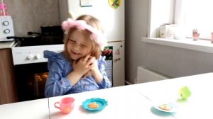 С Бобром за столом
Мой хомяк Арий