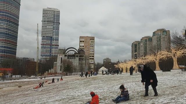 Тюбинговая горка в парке Акведук 2020 смотреть онлайн
