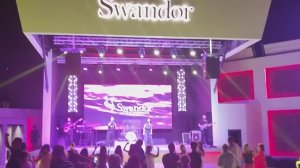 22 мая 2025 г. Живая музыка на вечернем шоу. Отель Swandor Hotels &amp; Resorts Kemer.
