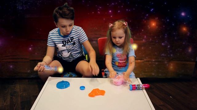 Илья и Виолетта играют в слайм / slime / видео для детей смотреть онлайн