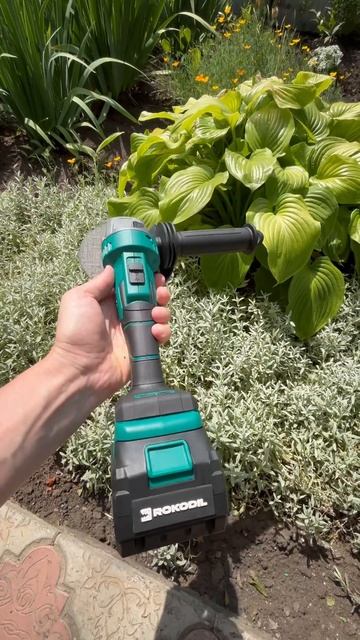 Аккумуляторная угловая шлифмашина Rokodil Spark Pro смотреть онлайн