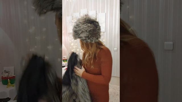 💝Продаю на Авито: #шуба #жилетка , #шапка , накидка из черновурки, серебрянная лиса 👌👌👑 смотреть онлайн