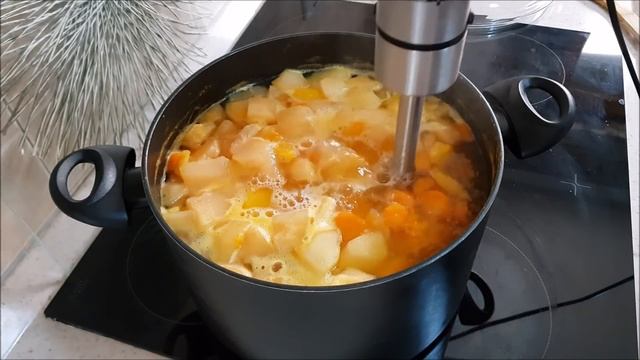 Сок од Јаболка, Моркови, Праски, Кајсиi 100 % природен !!!