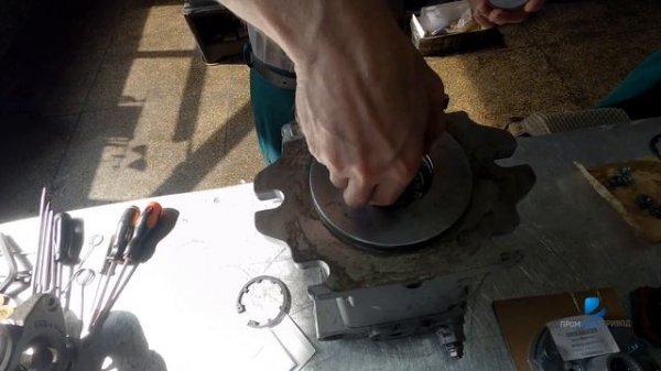 Ремонт насоса Rexroth типу A4VG90