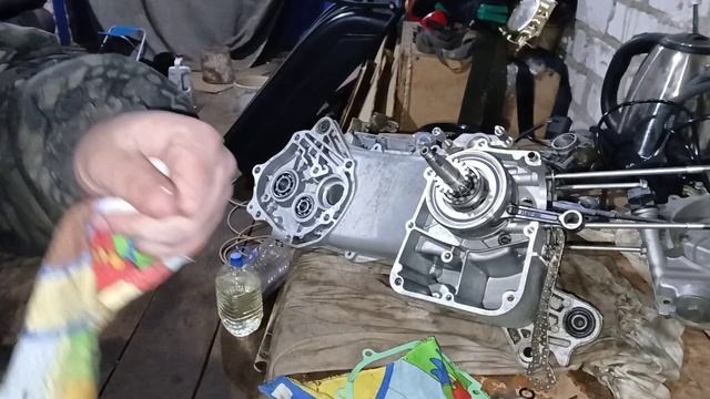 Подробная сборка двигателя 139qmb (сборка картера)