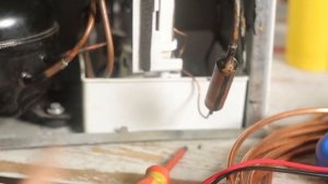 Как резать капиллярную трубку. Ножницы для капиллярки