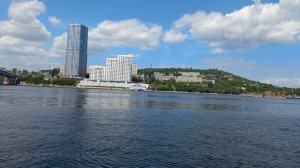По Волге прогулка на теплоходе ресторан Аврора Саратов 25 мая 2025 года