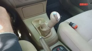 Выбивает вторую и заднюю передачу