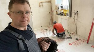 Выравнивание пола, утепление и электрический тёплый пол в квартиру часть 2 (02 2021)