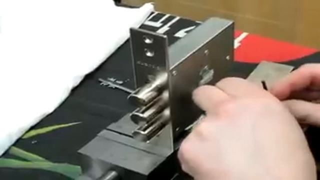 Вскрытие замка Гардиан 4*4 с помощью самоимпрессии