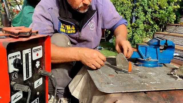 Бесплатная яхта. Подключаем управляющие кабеля. Часть